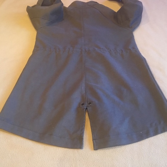 Woman’s jacket - Picture 5 of 9